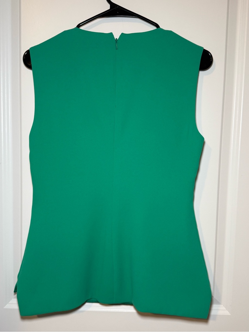 Ted Baker Emerald Green Sleeveless V-Neck Shell Top - Picture 2 of 3